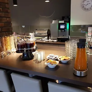 Rafaela Hotel